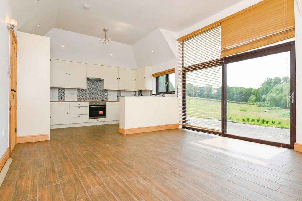 Property photo 3 of 16 Kitchen/Living Area