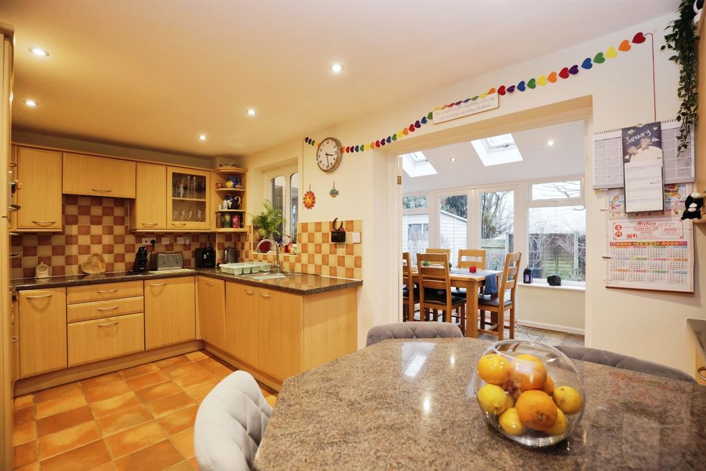 Property photo 2 of 17