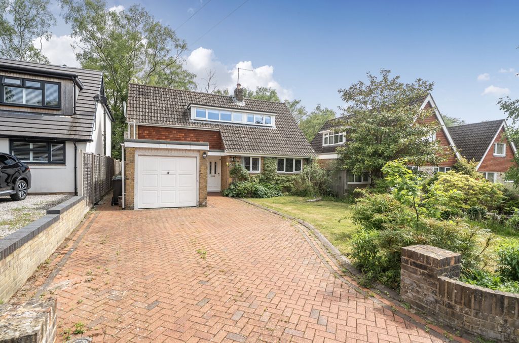 Property photo 1 of 12 1455285-3-69Fe354...