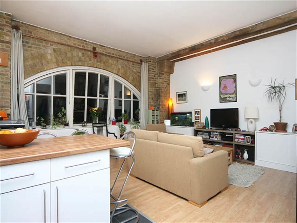 Property photo 2 of 6 Plate House.Jpg