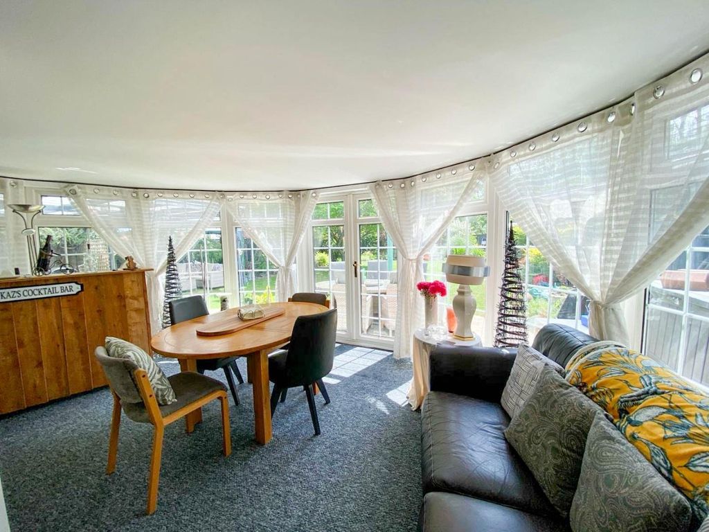 Property photo 3 of 24 63F7Ddb9-9A2A-4F96-842F-21E974E3Bc7E.Jpg