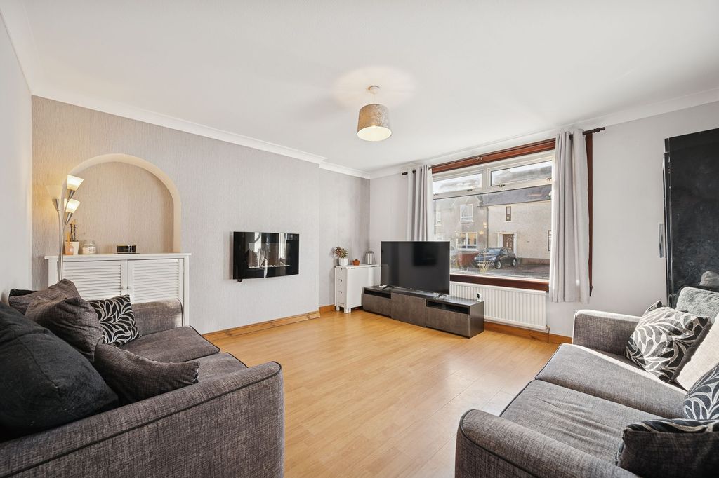 Property photo 3 of 28 Lounge Area