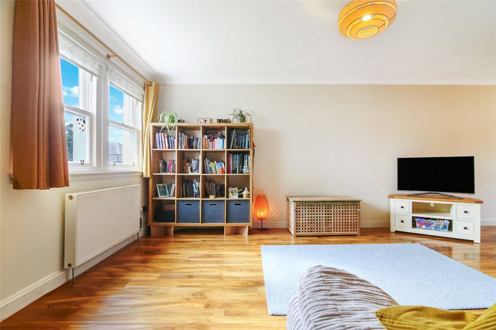 Property photo 2 of 19 Living Area