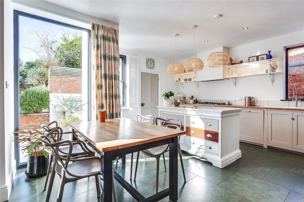 Property photo 2 of 29 Kitchen/Dining Room