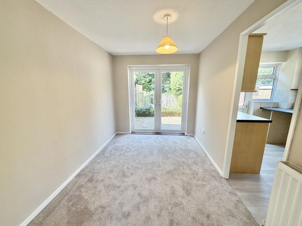 Property photo 3 of 13 Dining Room
