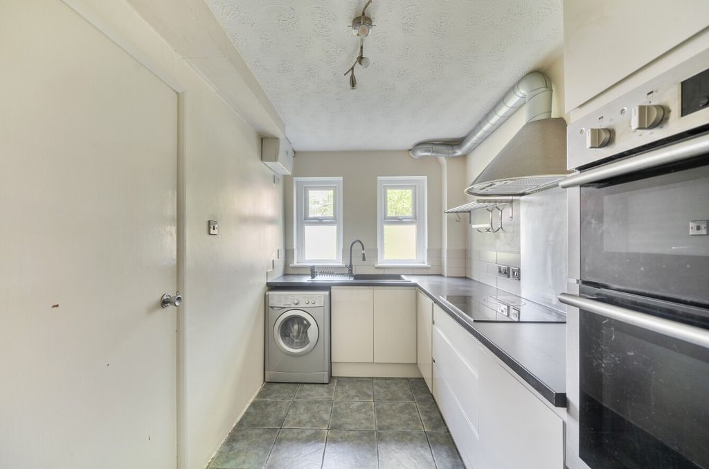 Property photo 3 of 12 1482665-8-6A3Aac2...