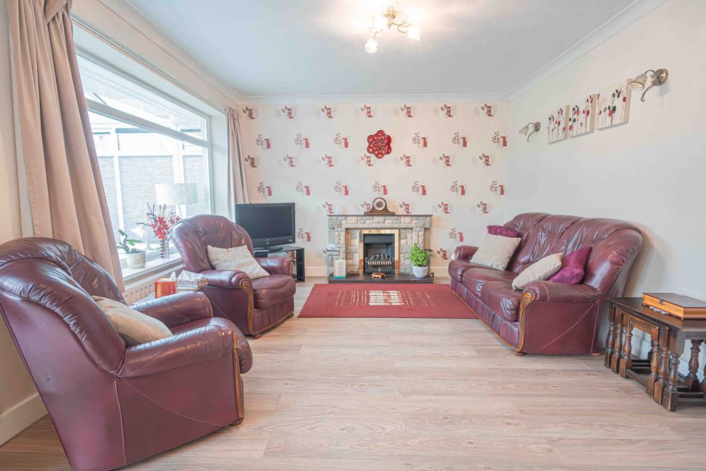 Property photo 2 of 13 20260324-Dsc0854320260324