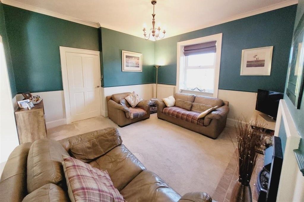 Property photo 2 of 41