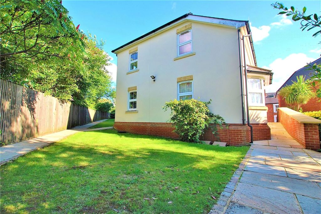 Property photo 1 of 9 Picture No. 13