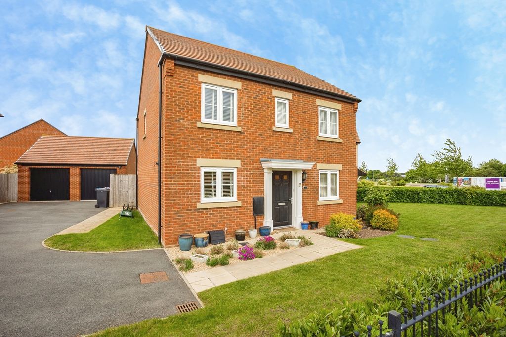 Property photo 1 of 18 Pbox-Img.Jpg