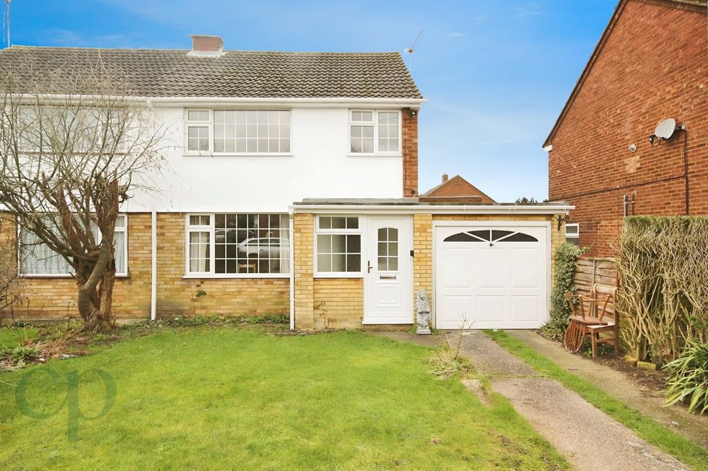 Property photo 1 of 8