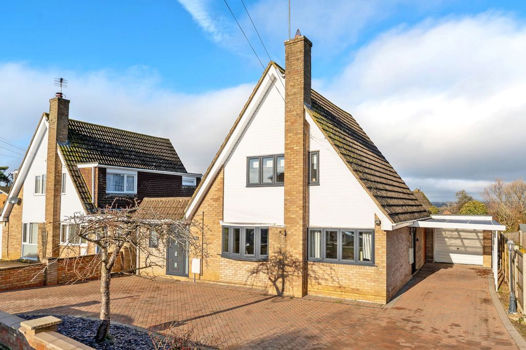 Property photo 1 of 22