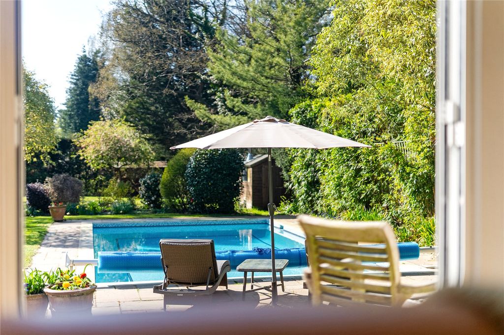 Property photo 2 of 26 Swimming Pool