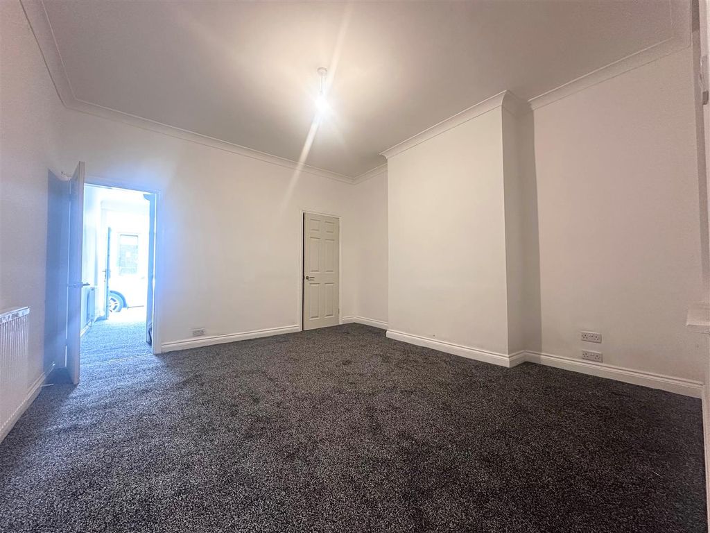 Property photo 2 of 6 2.Jpg