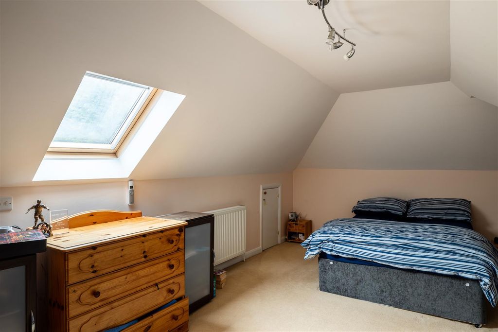 Additional image 23 of 6 bed detached house for saleFurzefield Road, Reigate RH2