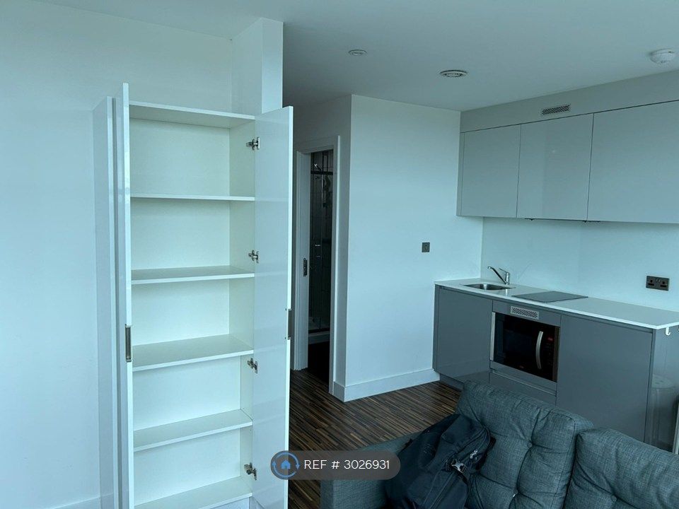 Property photo 3 of 10 Living Room