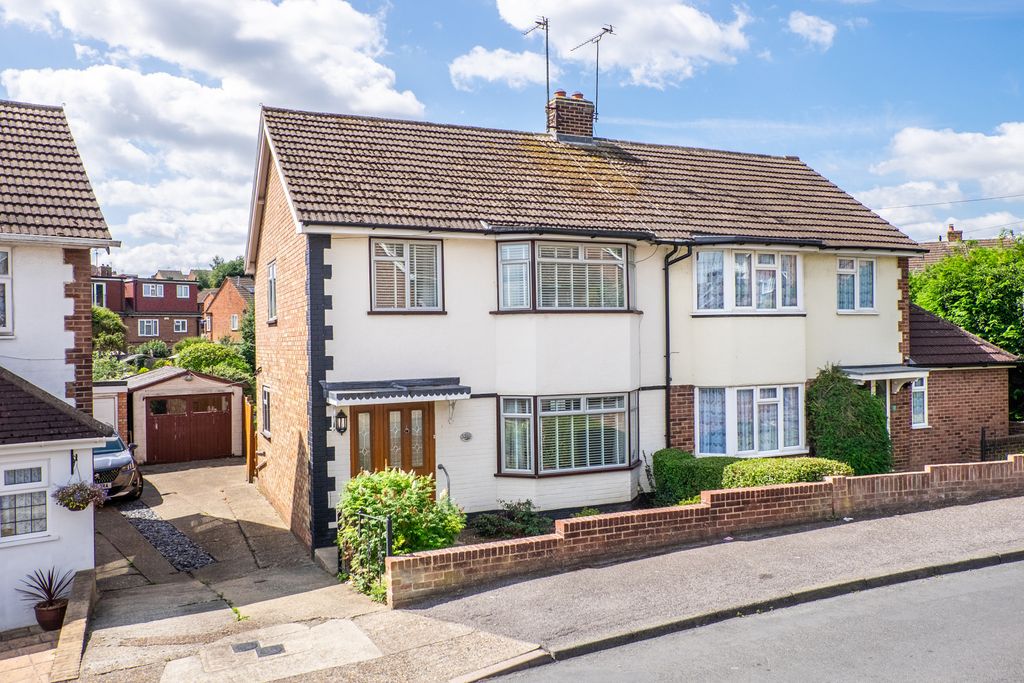 Property photo 1 of 17 Picture No. 03