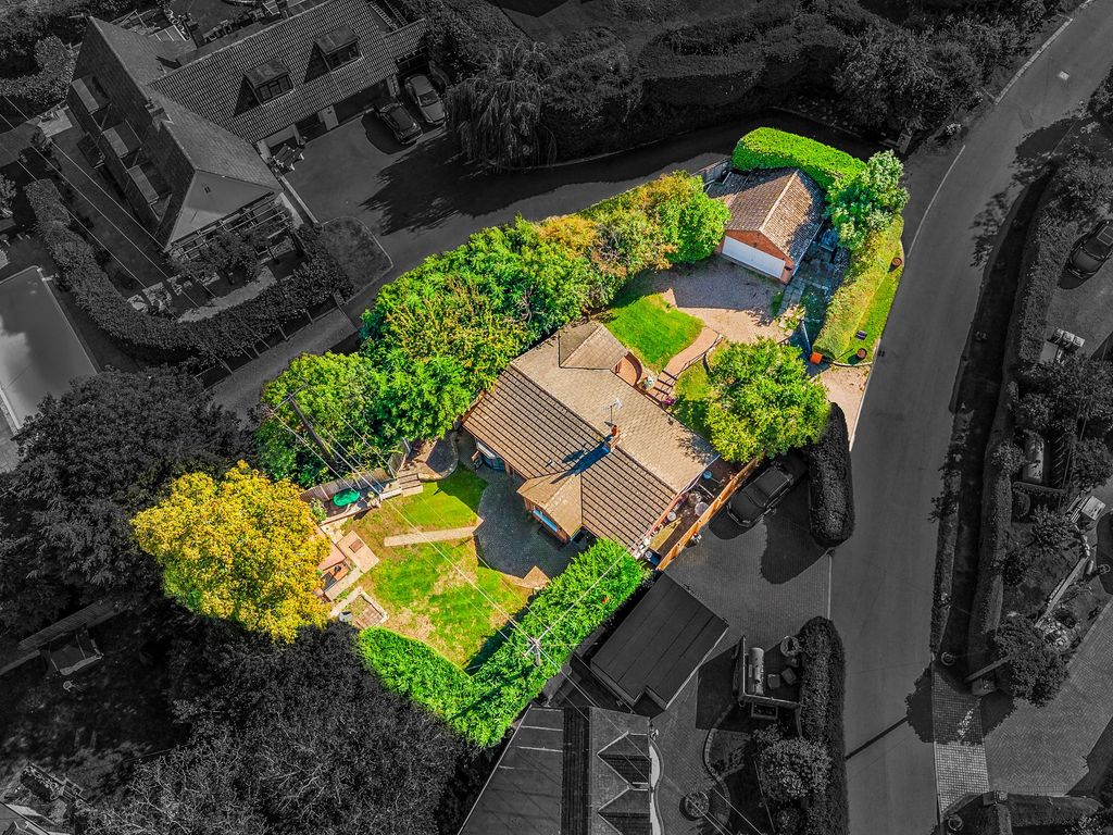 Property photo 2 of 29 Hillside Flyford Flavell Worcester
