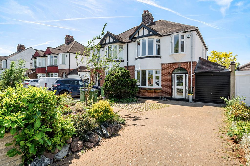 Property photo 1 of 19 1466113-1-6A104dc...
