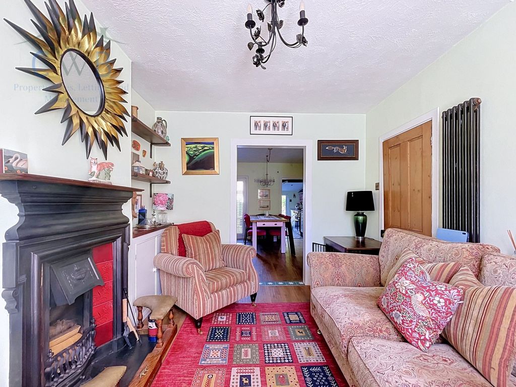 Property photo 3 of 22