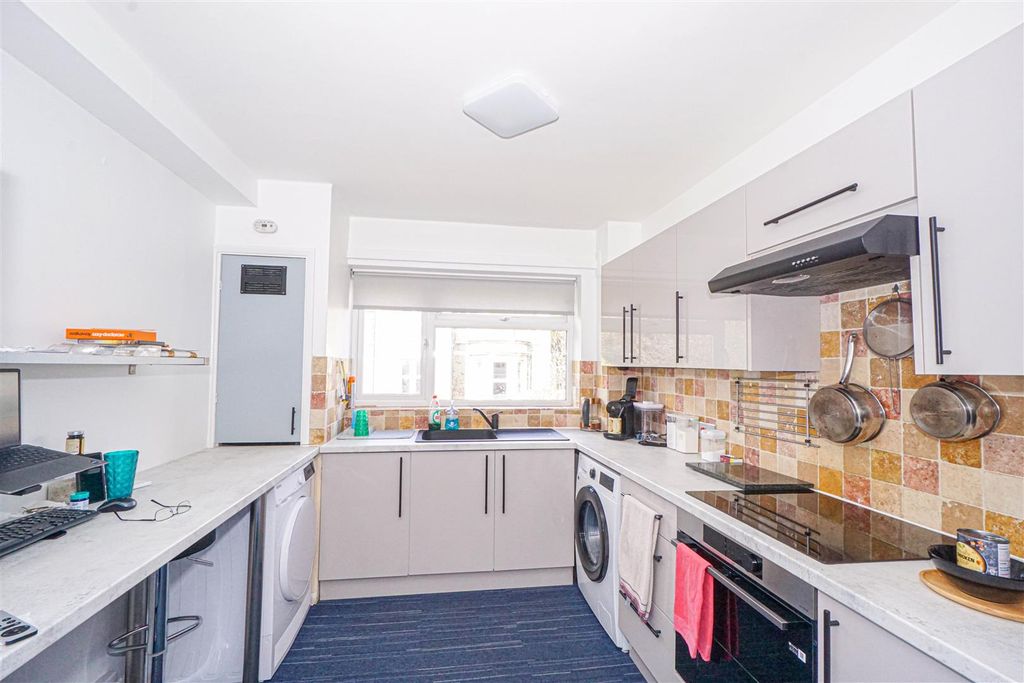 Property photo 3 of 11 Dsc01451.Jpg