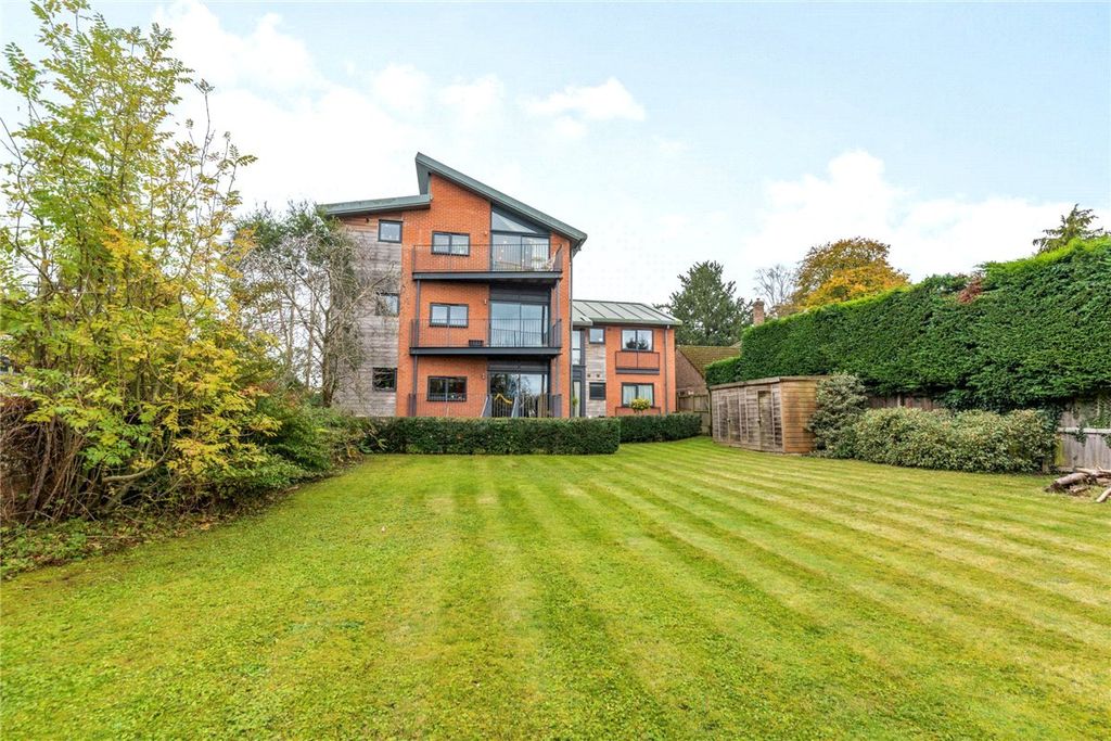 Property photo 1 of 14 Picture No. 01