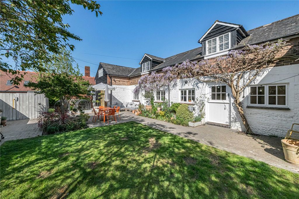 Property photo 1 of 26 Old Coach House