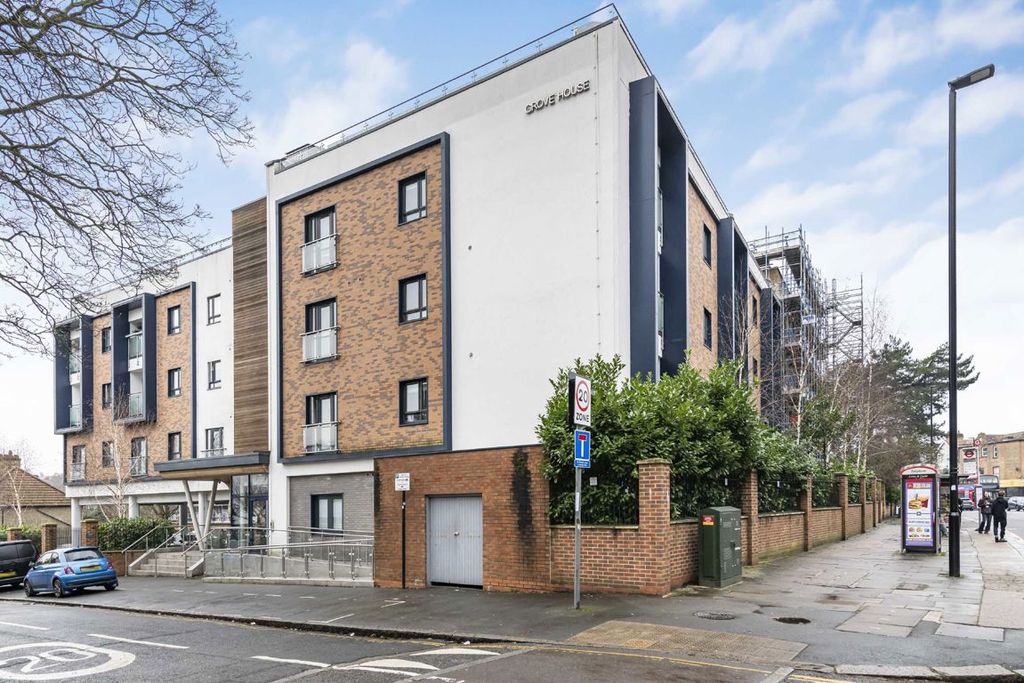 Property photo 1 of 5