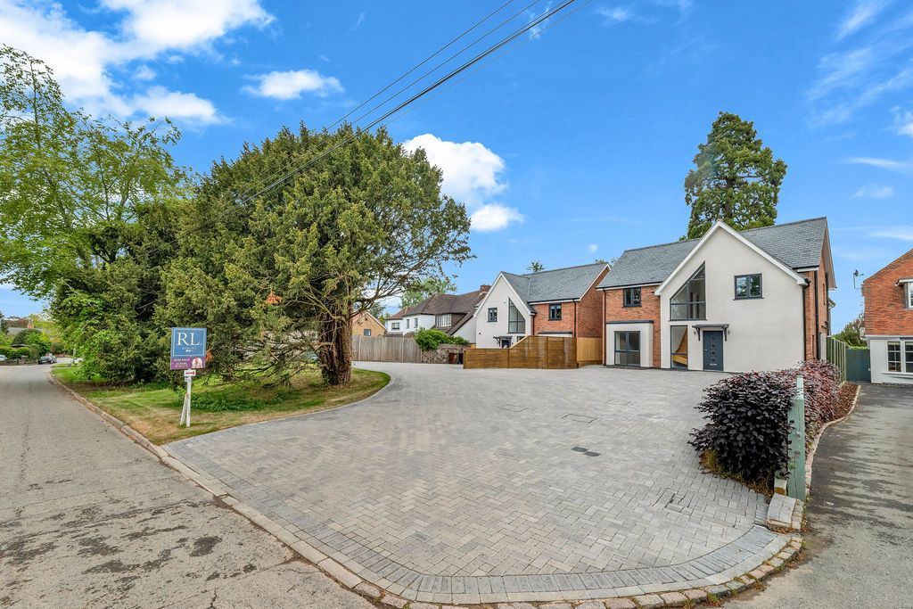 Property photo 1 of 31