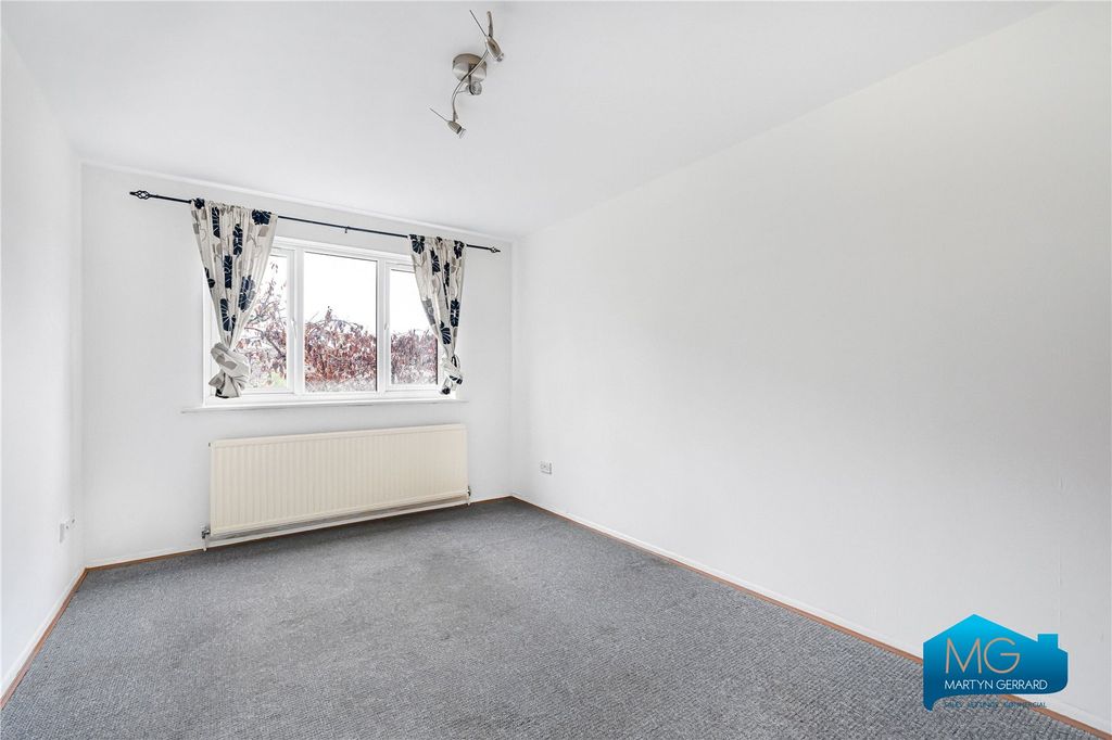 Property photo 3 of 9 Picture No. 10