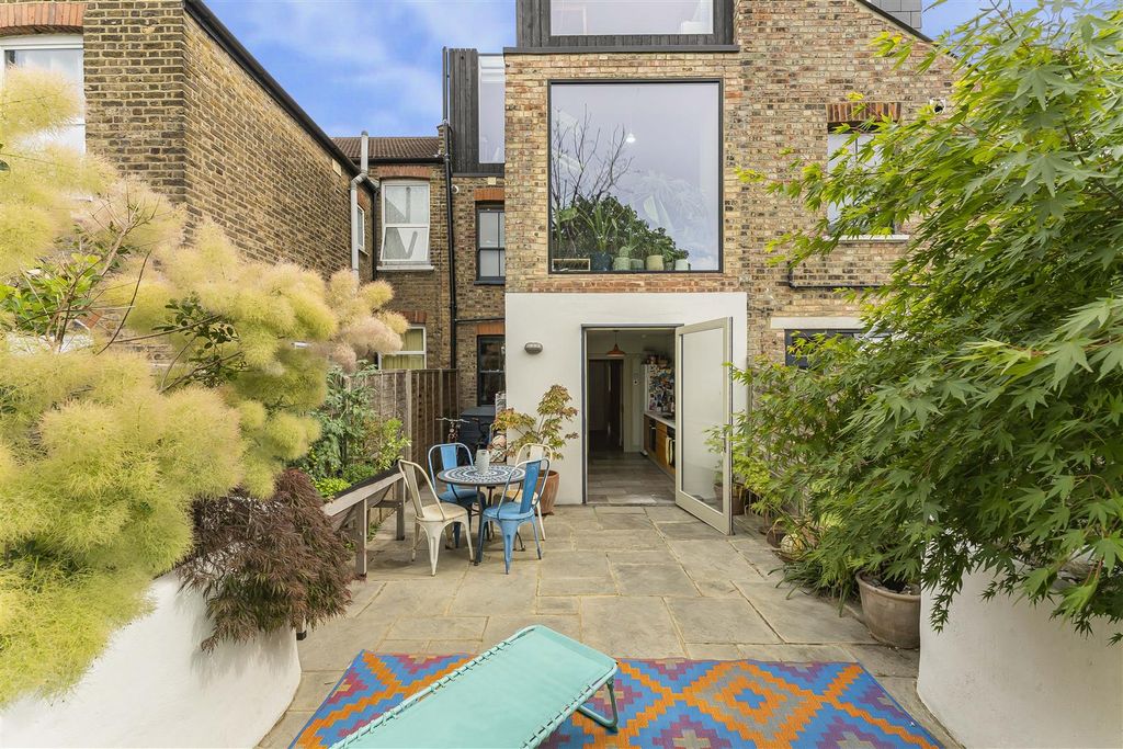 Property photo 3 of 30 3