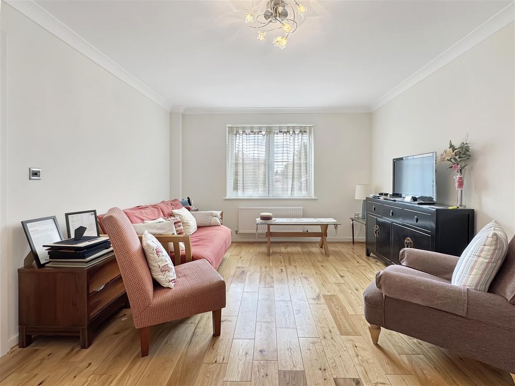 Property photo 3 of 19 Img (19).Jpg