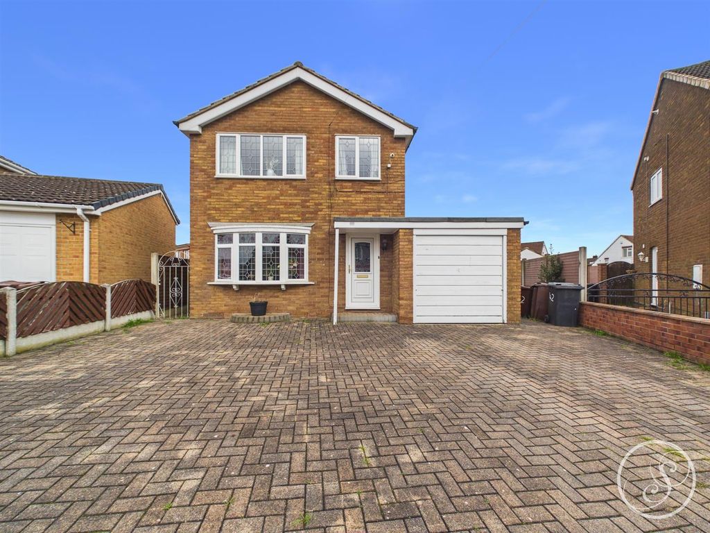 Property photo 1 of 20 External