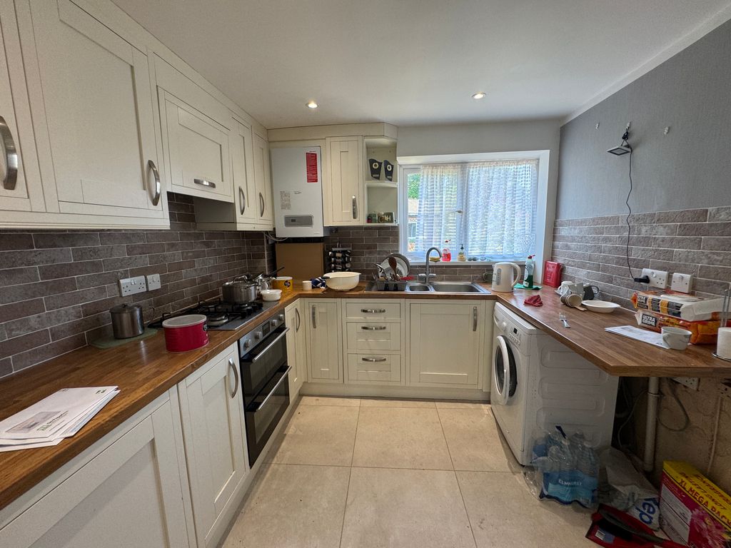 Property photo 1 of 15 Kitchen