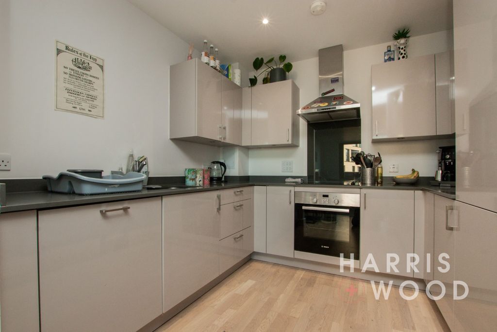 Property photo 3 of 20 3974606