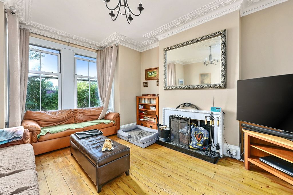 Property photo 2 of 18 Picture No. 06