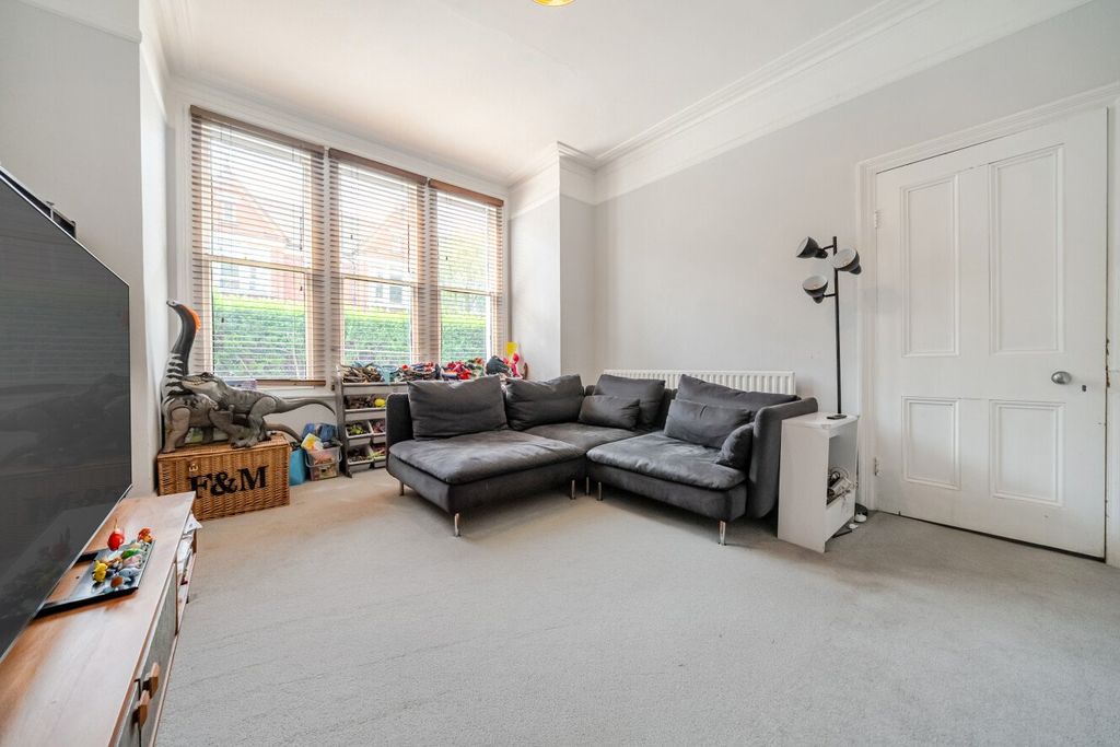 Property photo 2 of 11 Picture No. 28