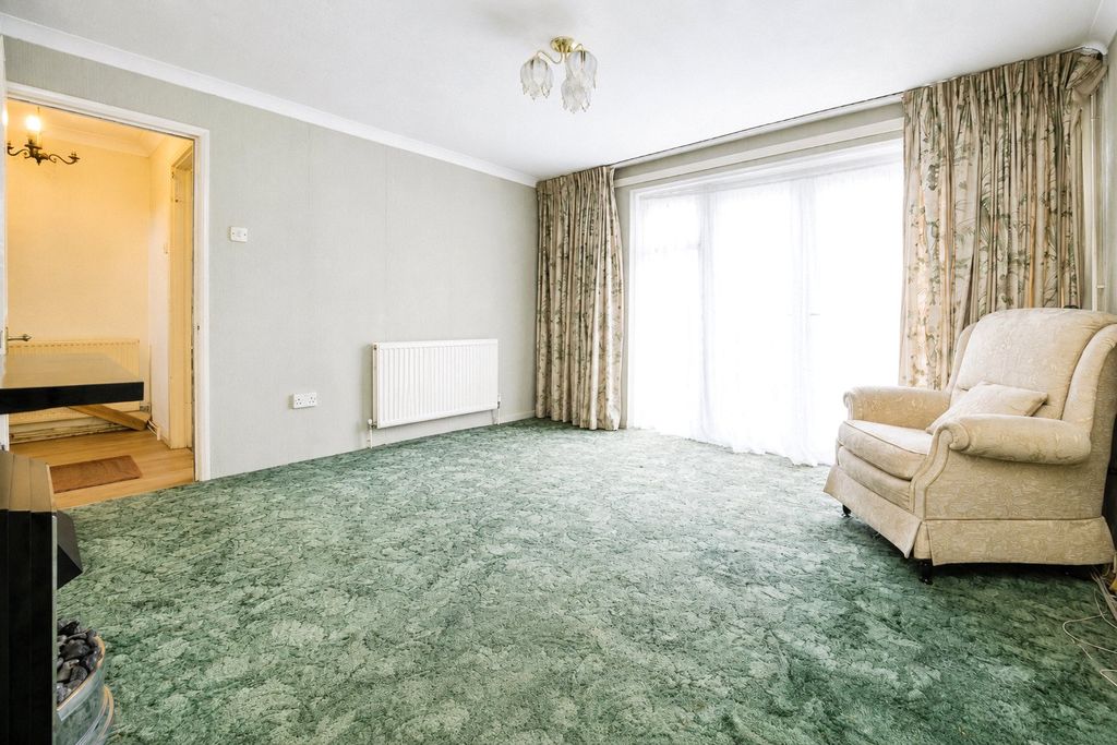 Property photo 3 of 15 Picture No. 27