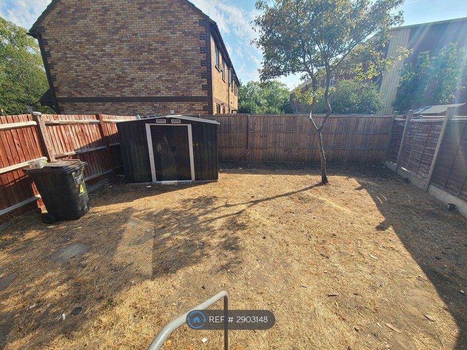 Property photo 2 of 11