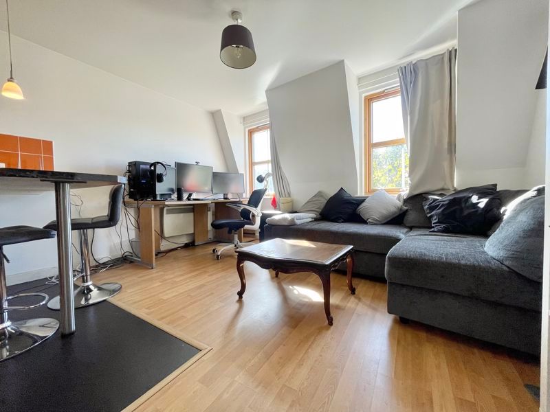 Property photo 3 of 4 Photo 7