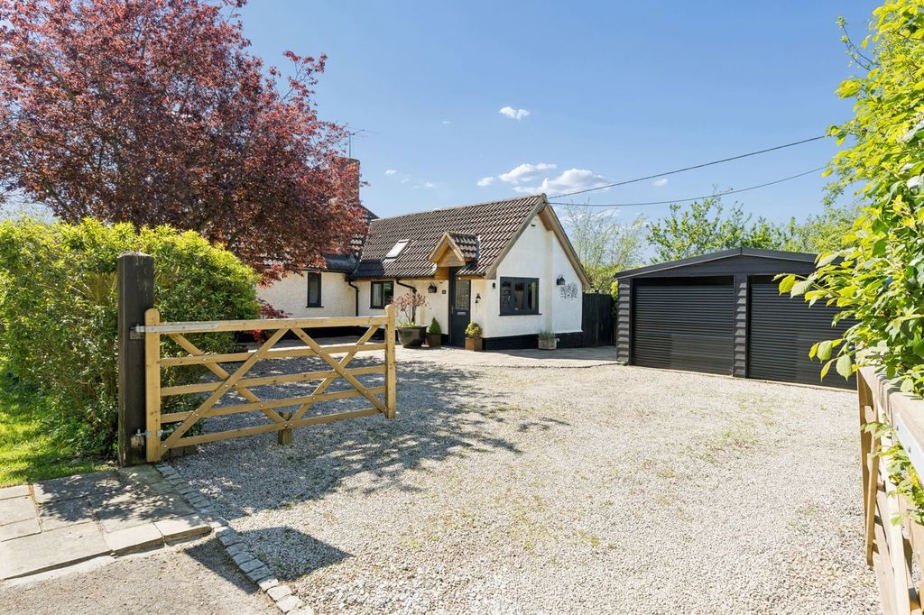 Property photo 1 of 25