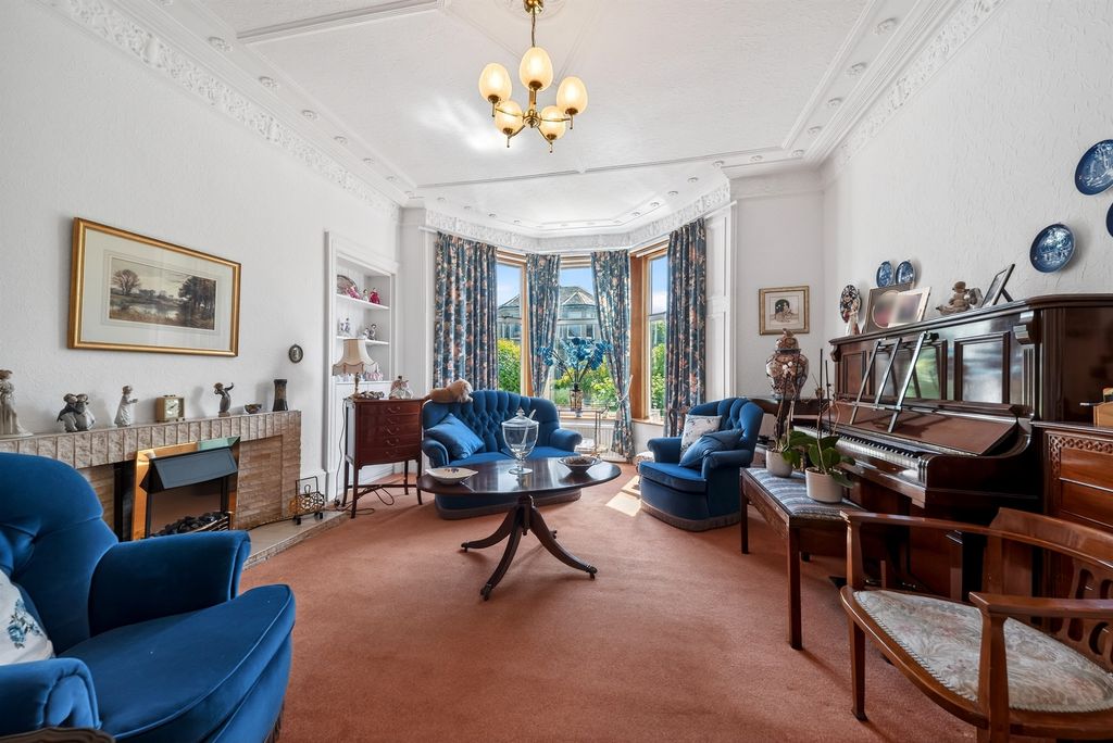 Property photo 2 of 19