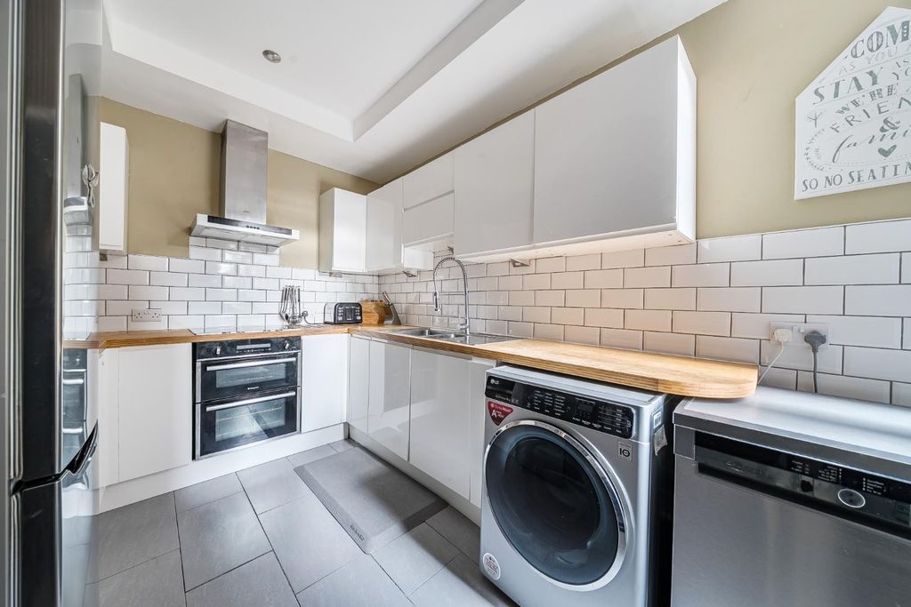 Property photo 3 of 14 1408034-10-6980A18155Afe.Jpg