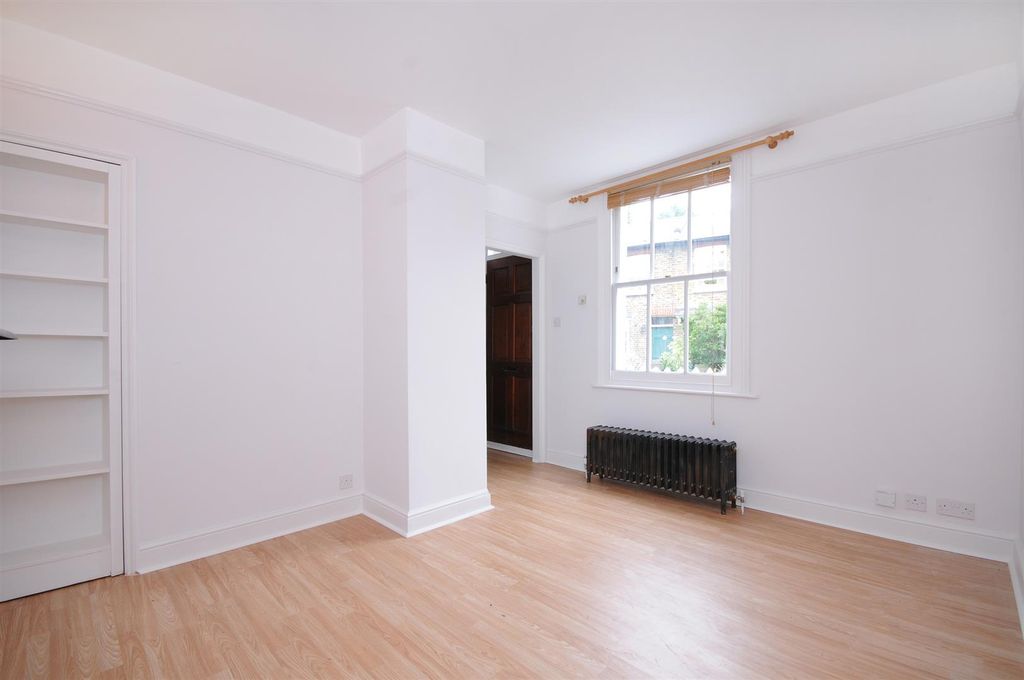 Property photo 3 of 12 Helliwell & Co.