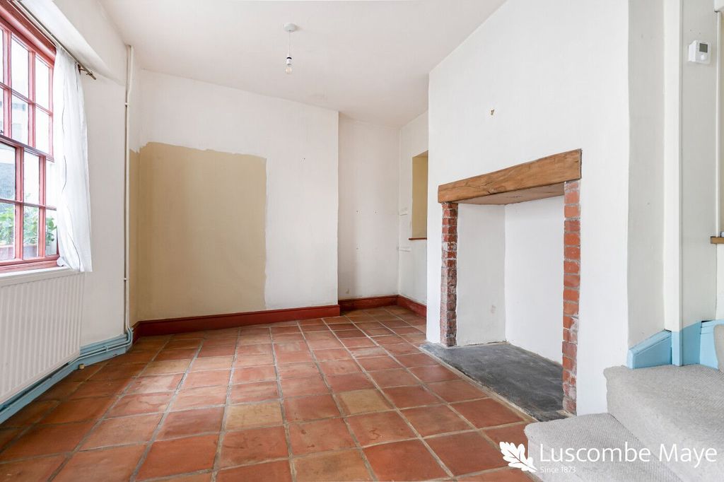 Property photo 3 of 17