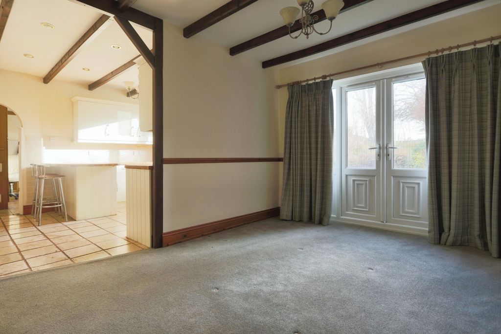 Property photo 3 of 21 3723328