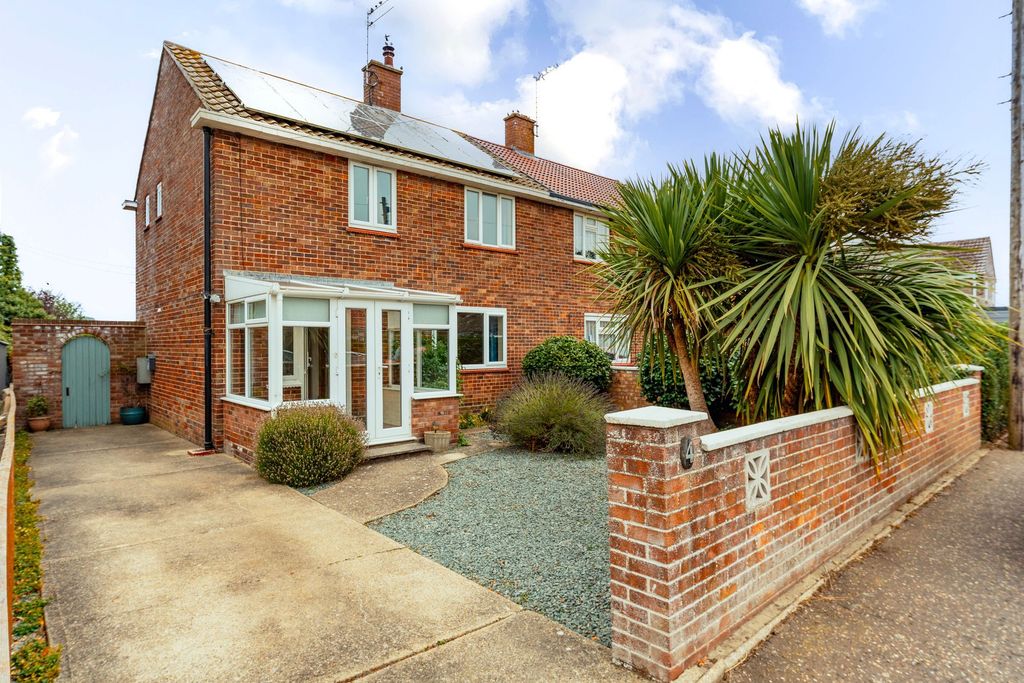 Property photo 1 of 15