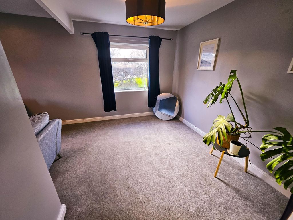 Property photo 2 of 10 Image