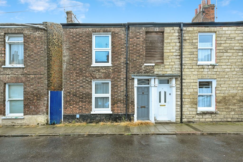 Property photo 1 of 15