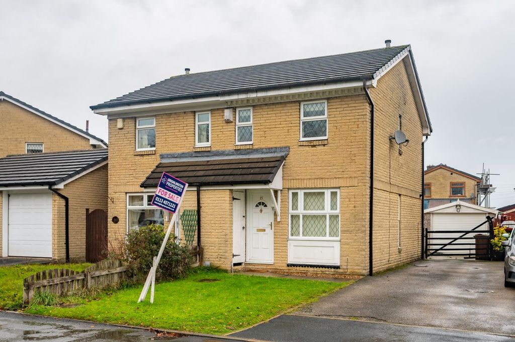 Property photo 1 of 18